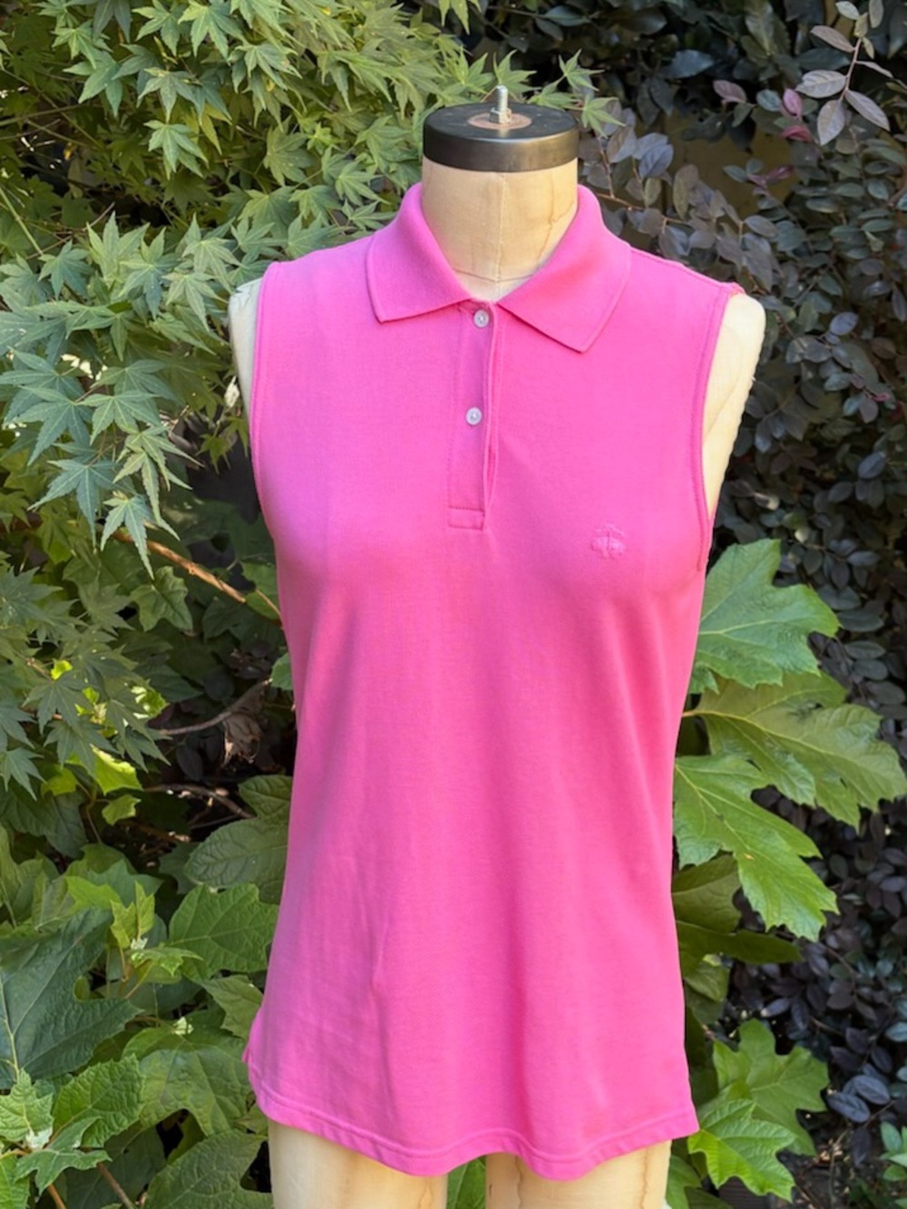 Brooks Brothers sleeveless polo shirt - size S